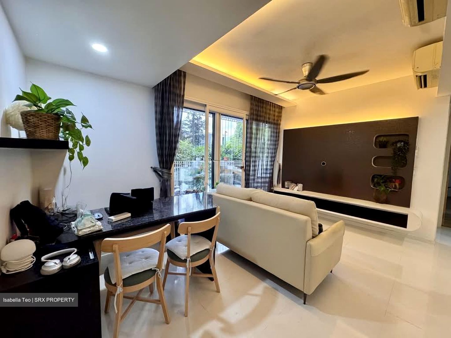The Lakefront Residences (D22), Condominium #589803531